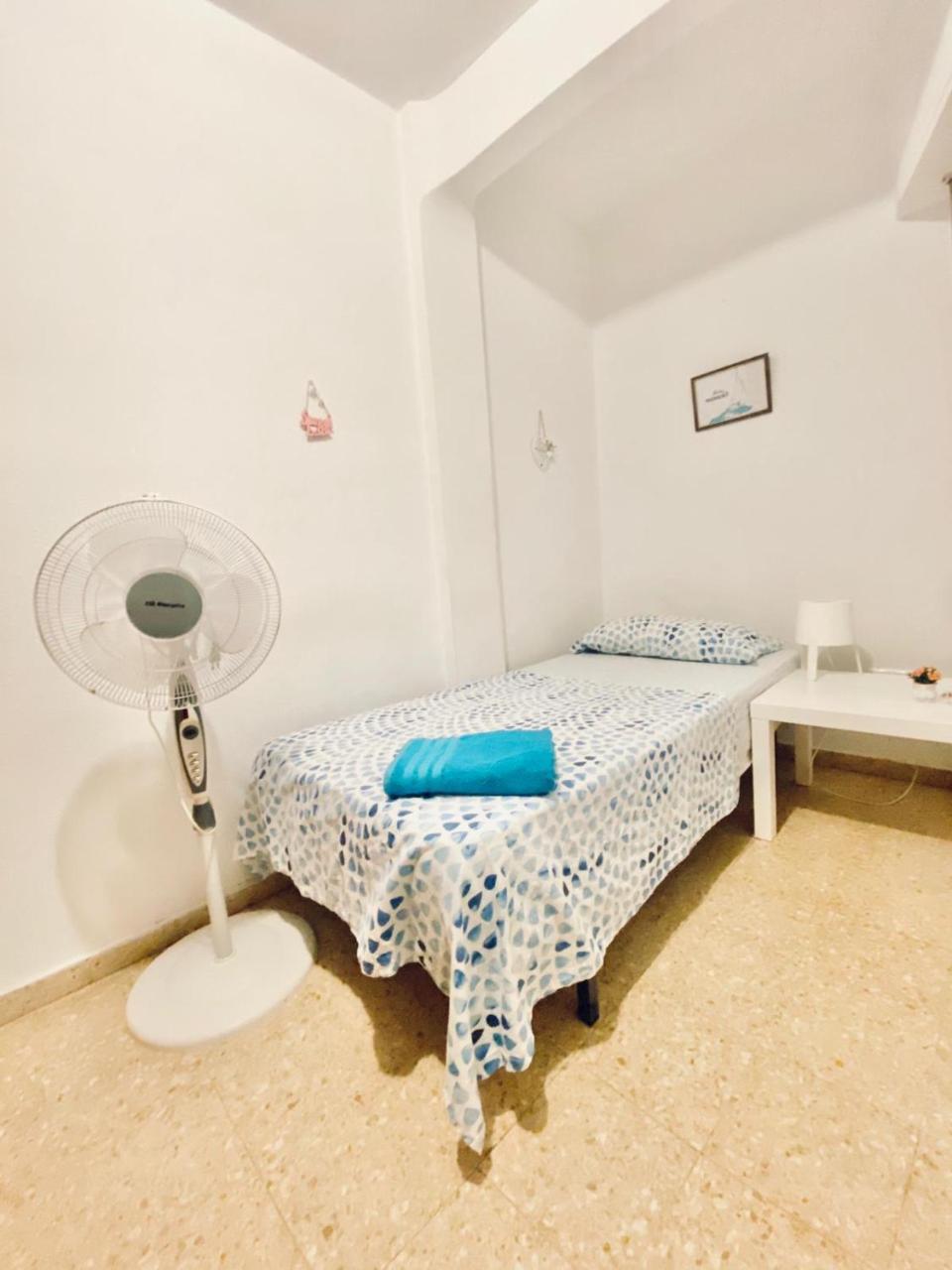3 Private Room In The Center By The Sea, Wifi