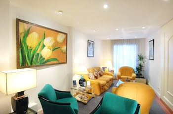 Bonanova Suite Aparthotel