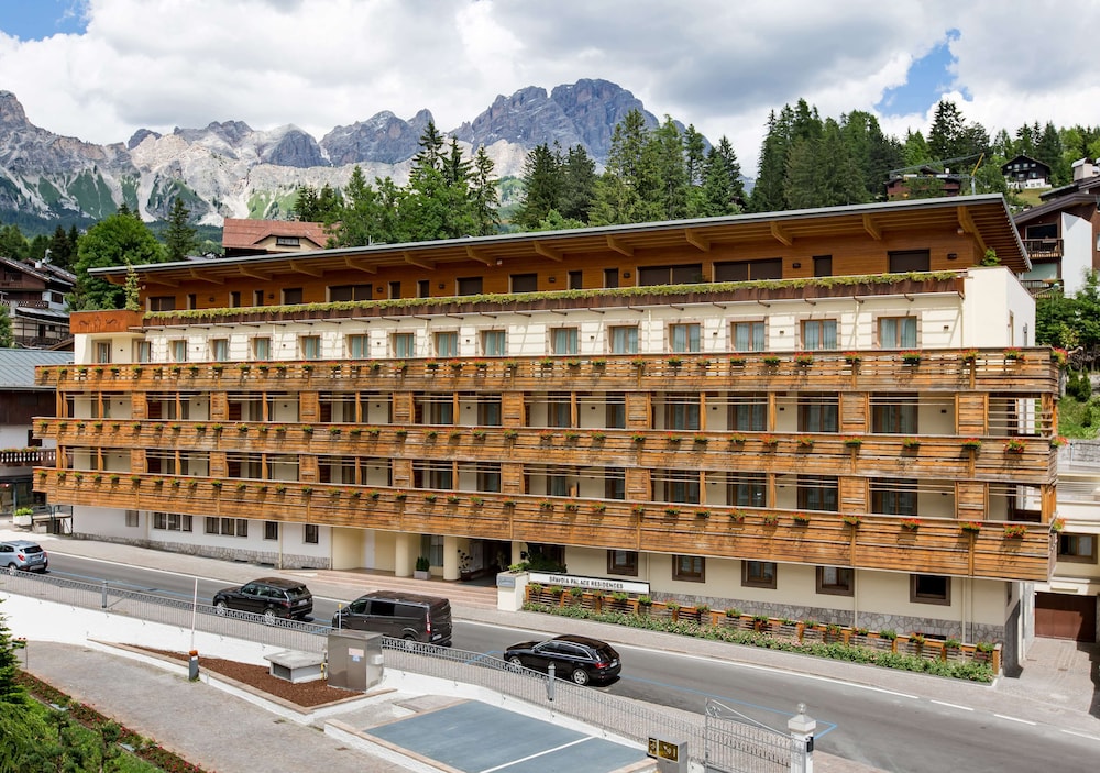 Radisson Residences Savoia Palace Cortina d Ampezzo