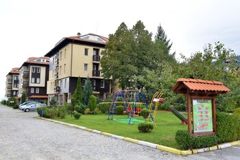 Bojur & Bojurland Apartment Complex