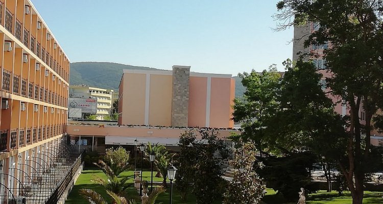 Riva Hotel