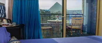 Pyramids View Inn Bed & Breakfast