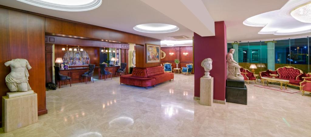 ANTIQUE ROMAN PALACE HOTEL