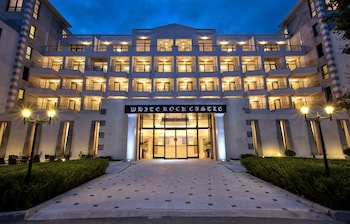 White Rock Castle,  Suite Hotel