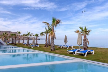 Arina Sand Resort
