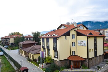Bojur & Bojurland Apartment Complex